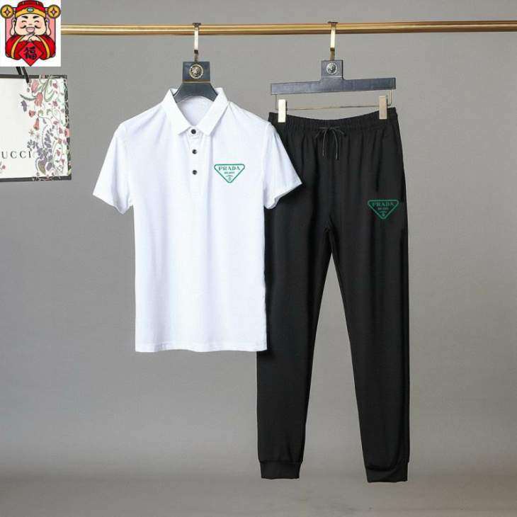 Picture of Prada Sweater Suits _SKUPradaM-3XLkdtr33042041